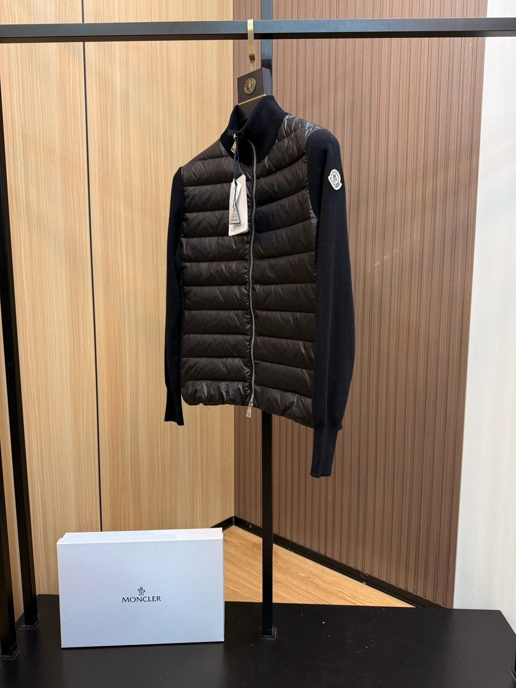 P - CARDIGAN