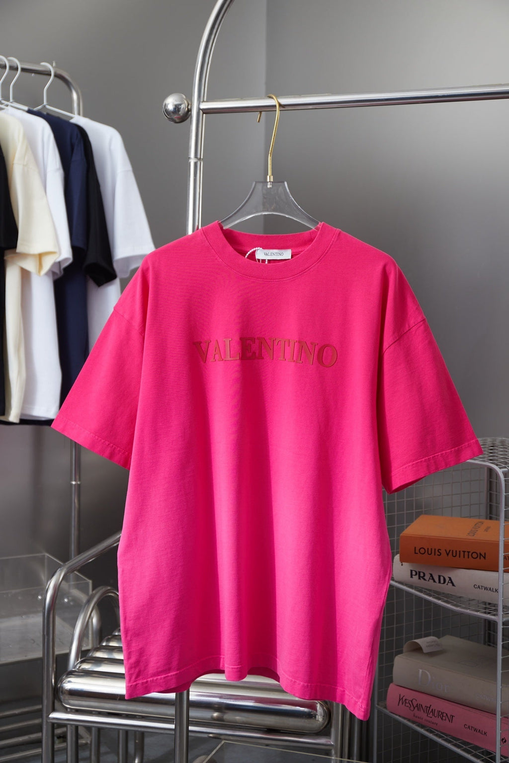 V - TSHIRT VIP