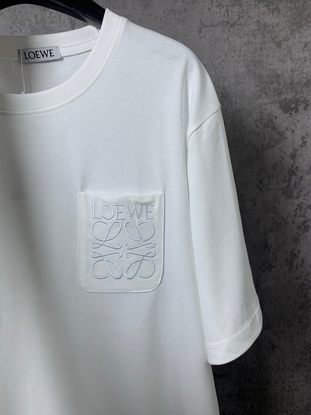 L - TSHIRT