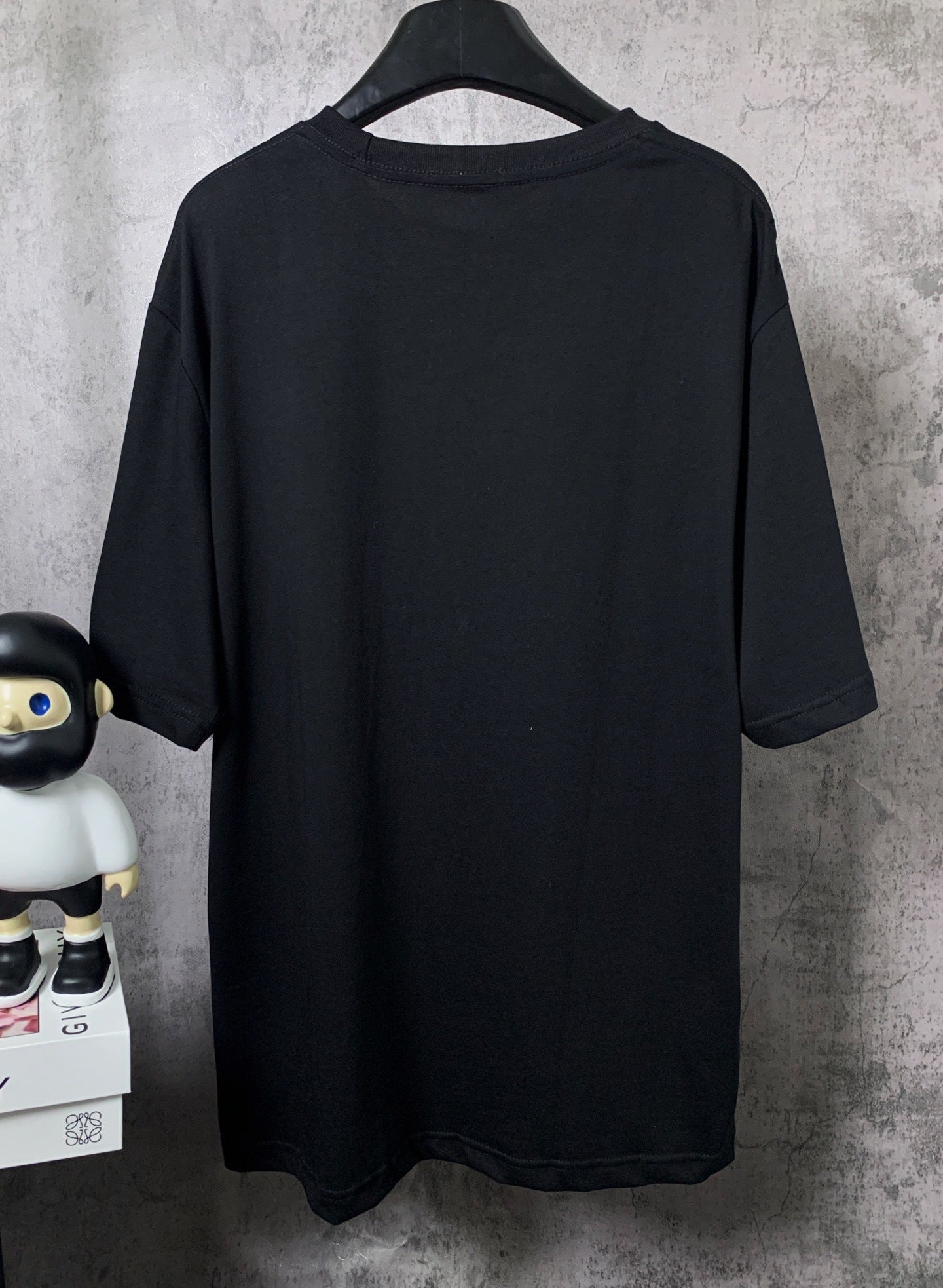 L - TSHIRT