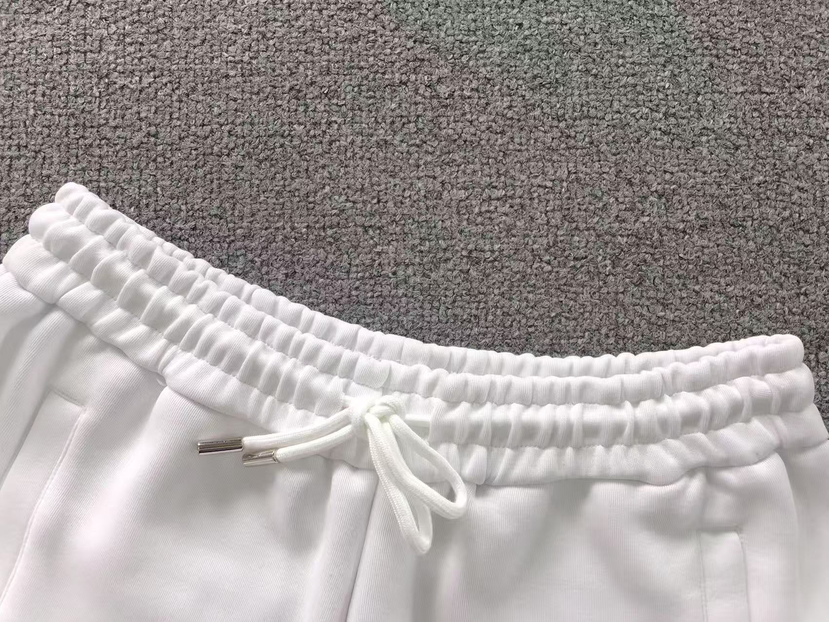 L - SHORTS