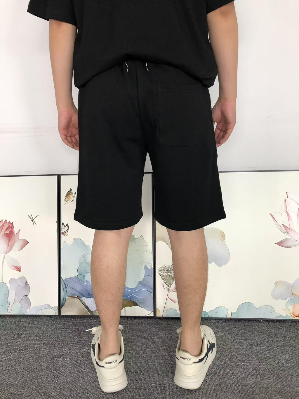 M - SHORTS
