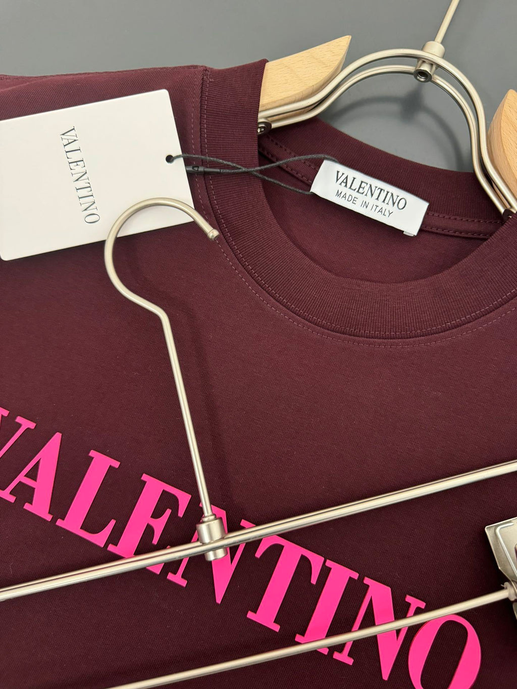 V - TSHIRT