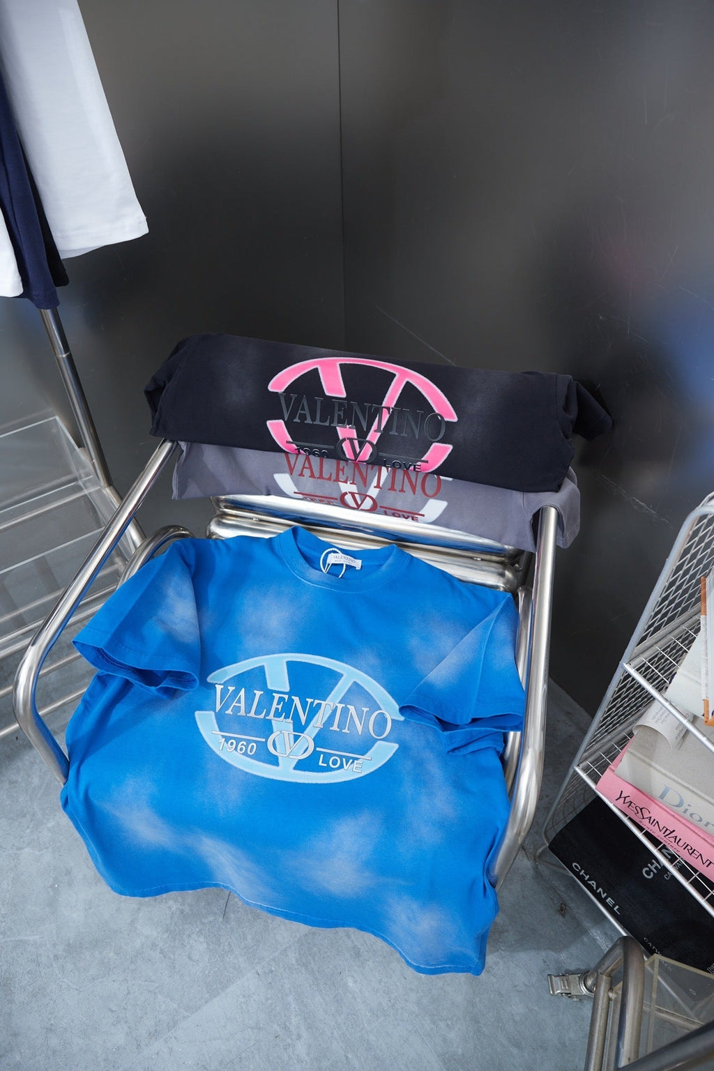 V - TSHIRT