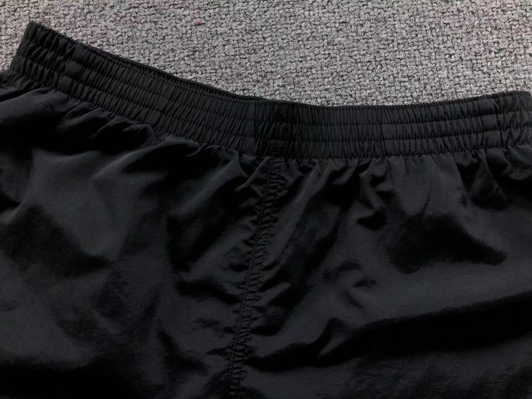 N - SHORTS