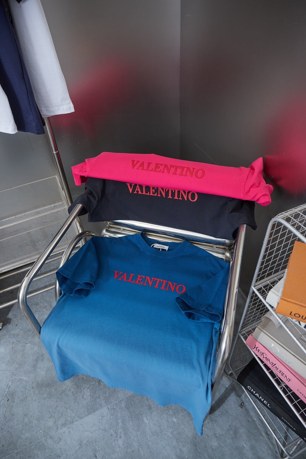 V - TSHIRT VIP
