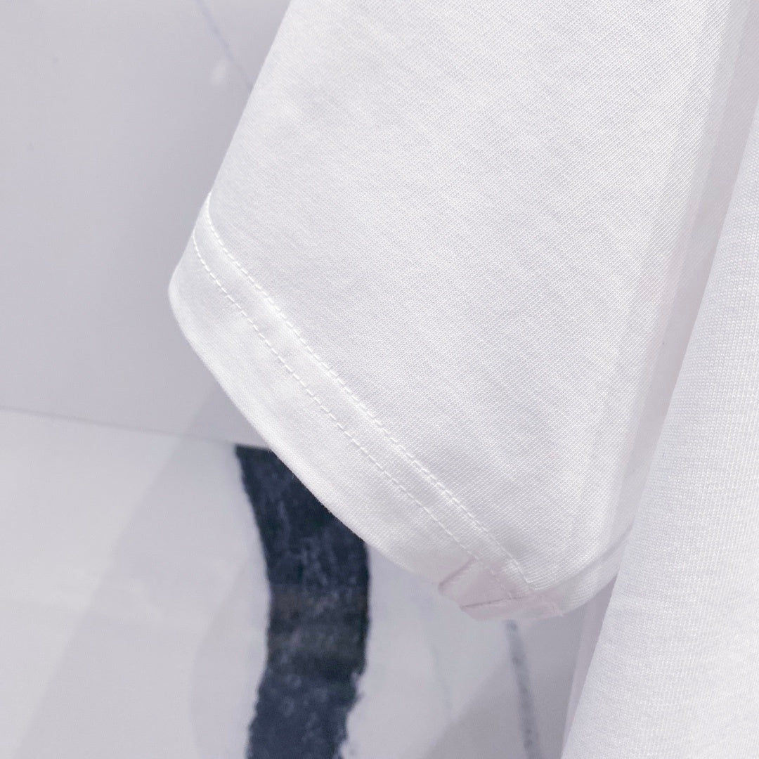 V - TSHIRT
