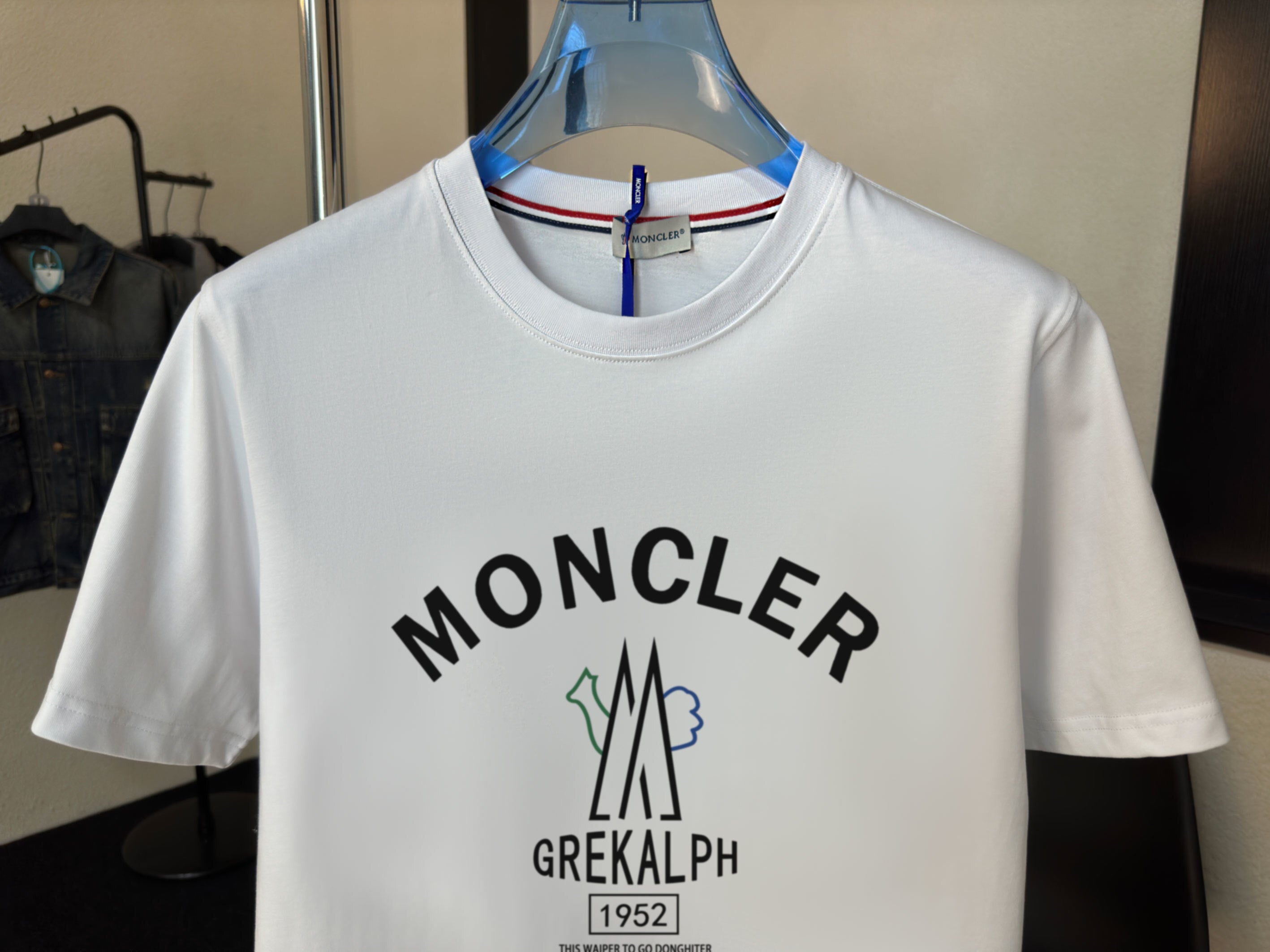 M - TSHIRT
