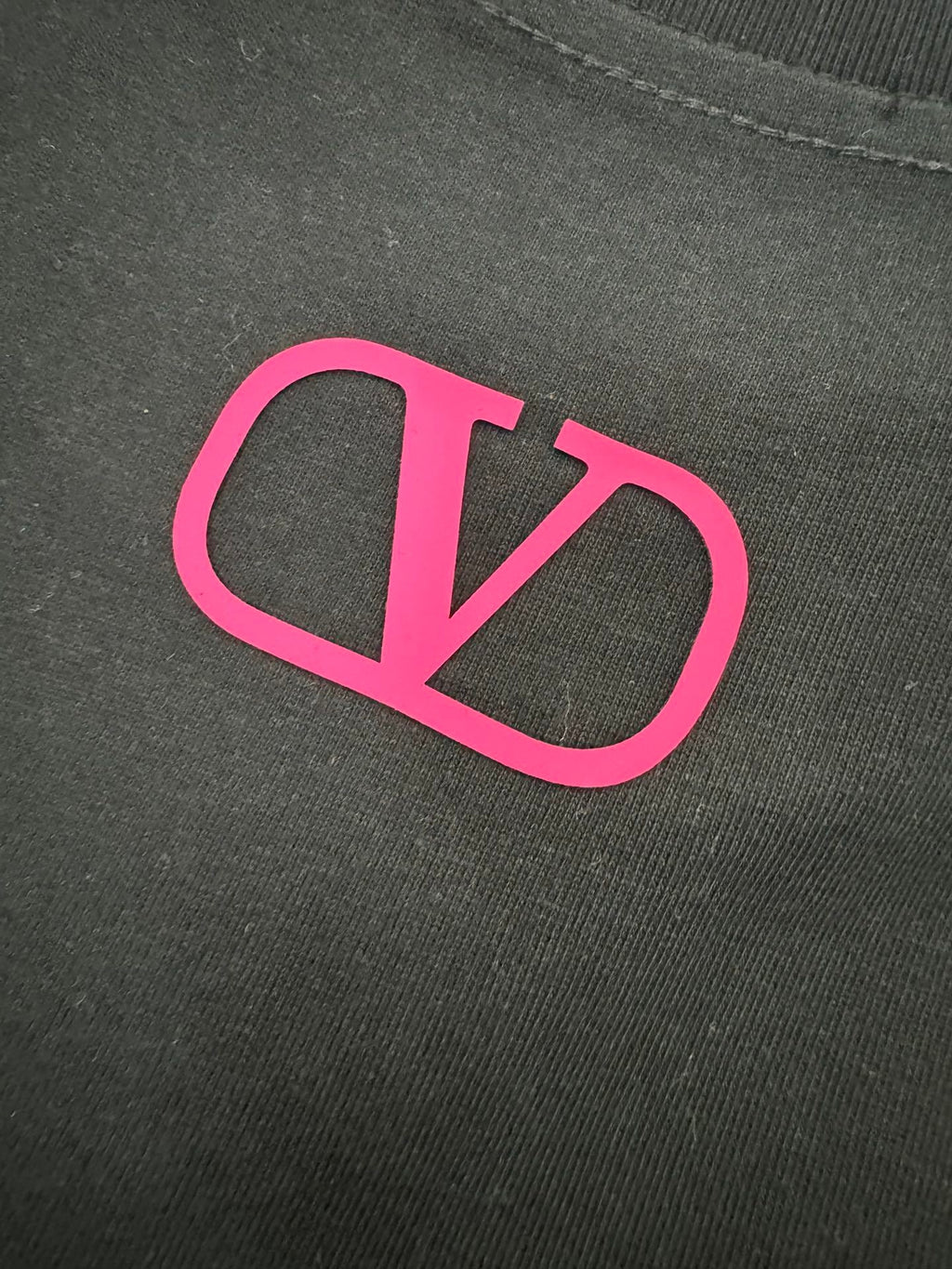 V - TSHIRT