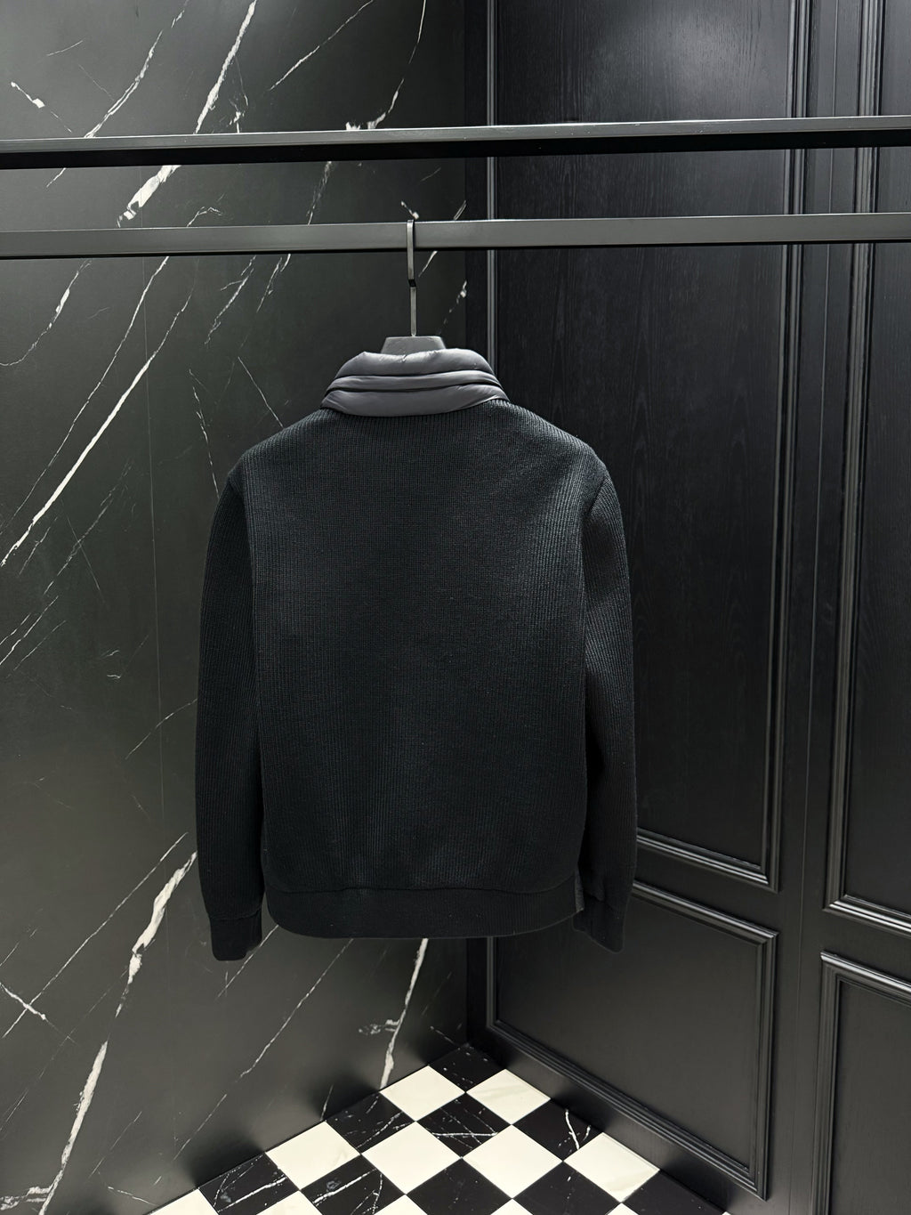 V - CARDIGAN