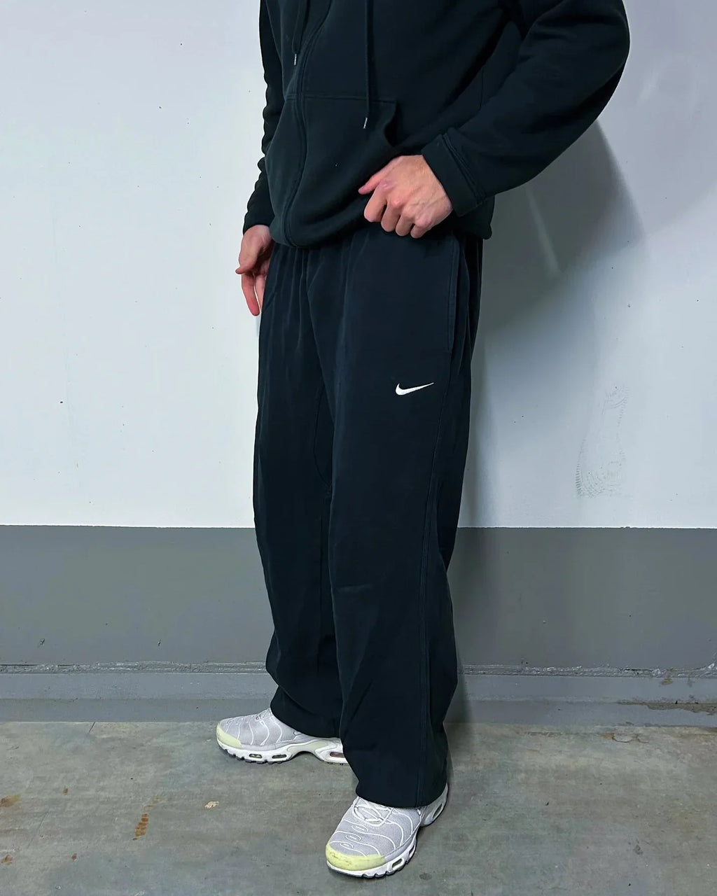 N - BAGGY JOGGERS VIP
