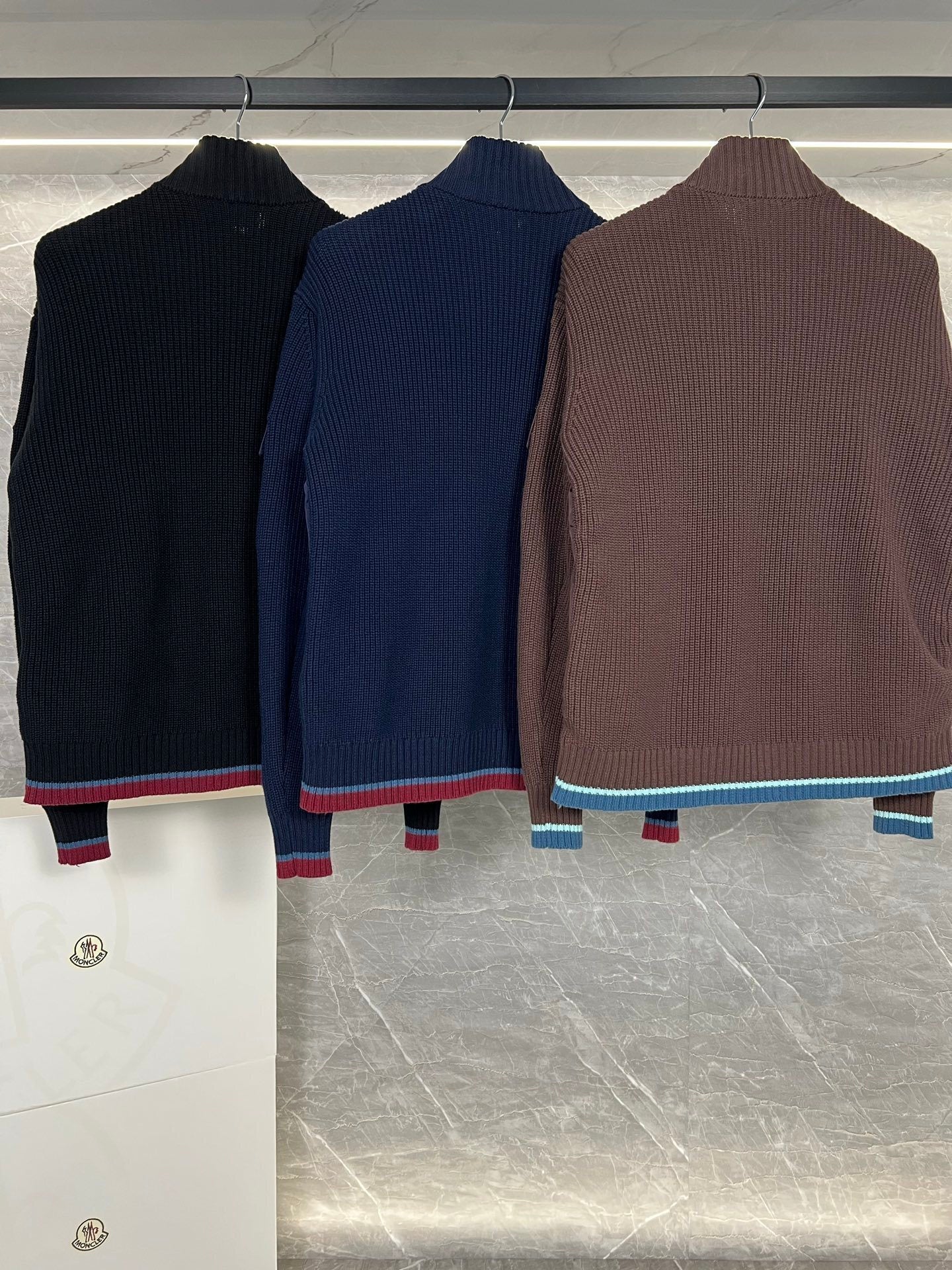 P - CARDIGAN