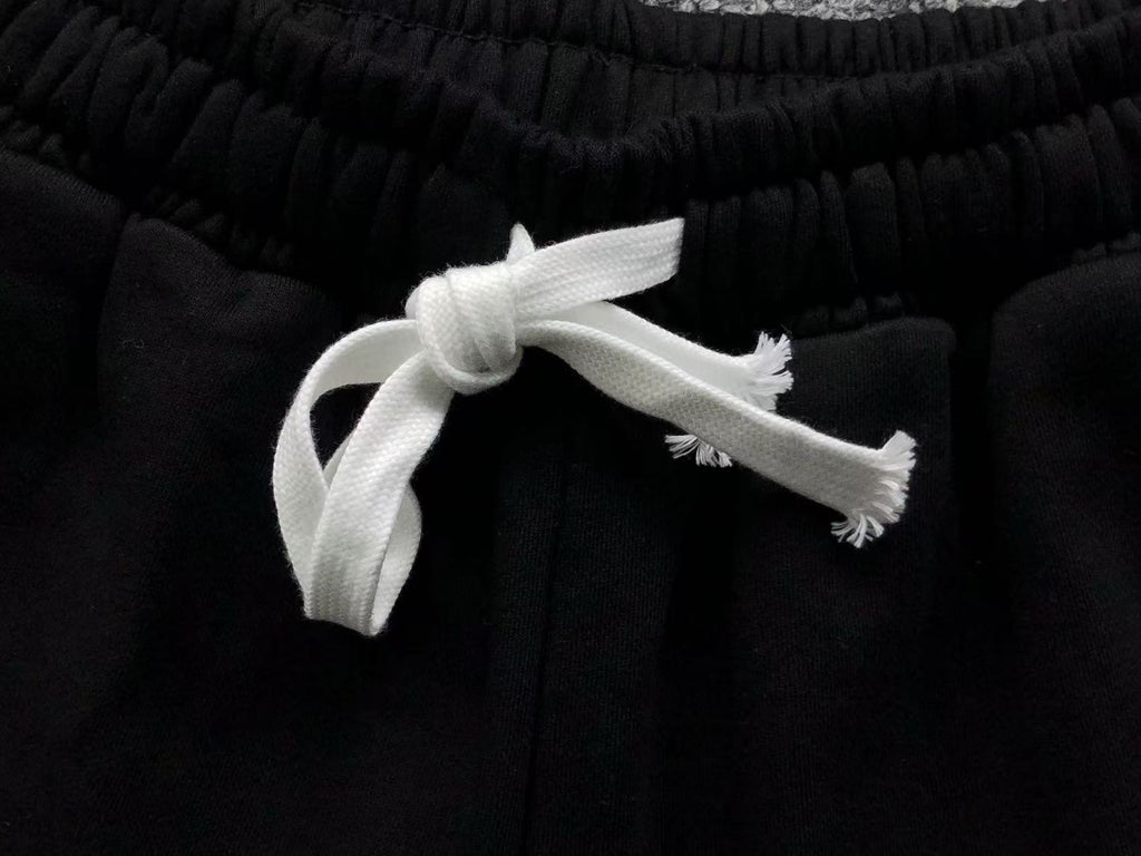 M - SHORTS