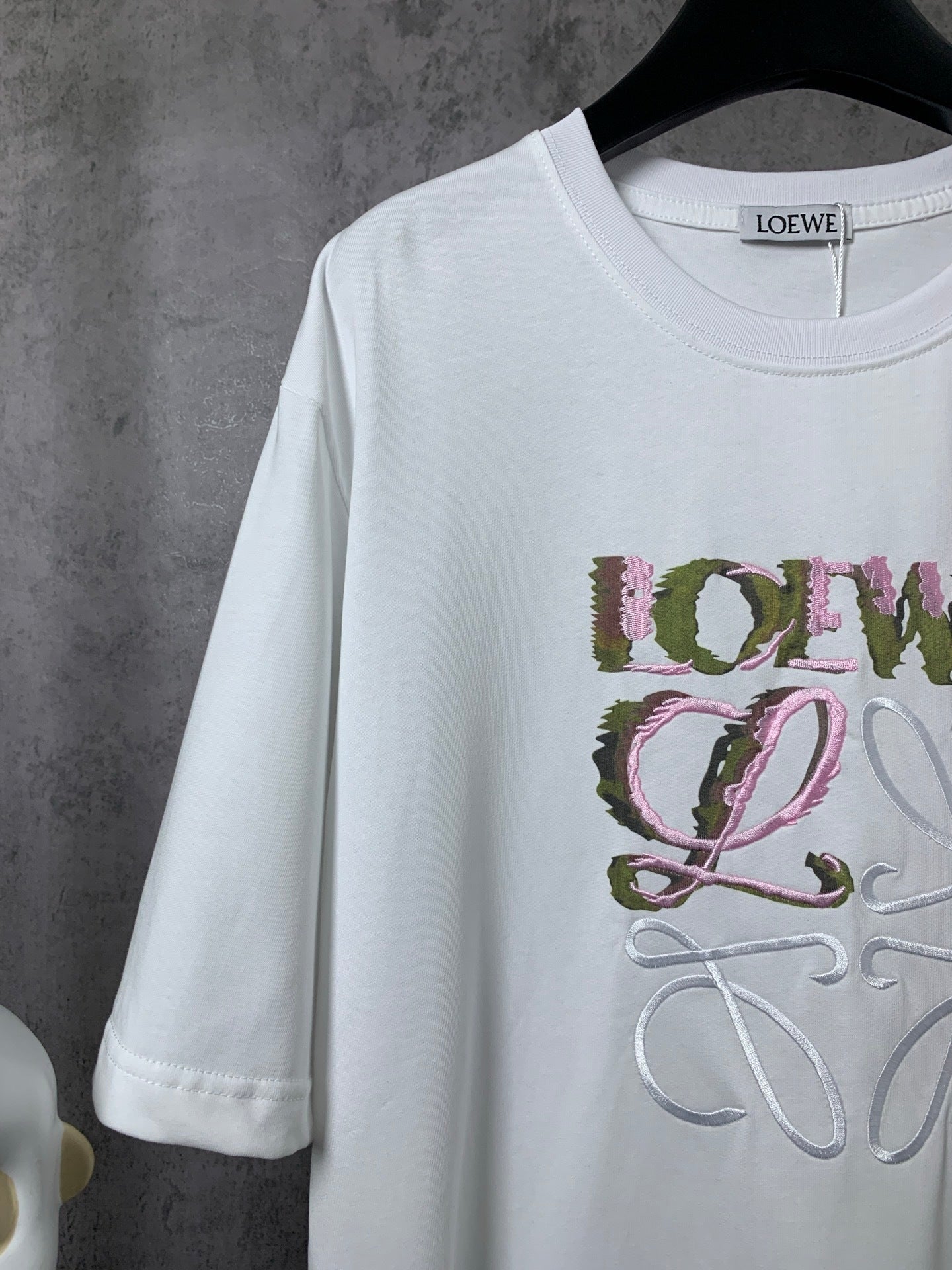 L - TSHIRT