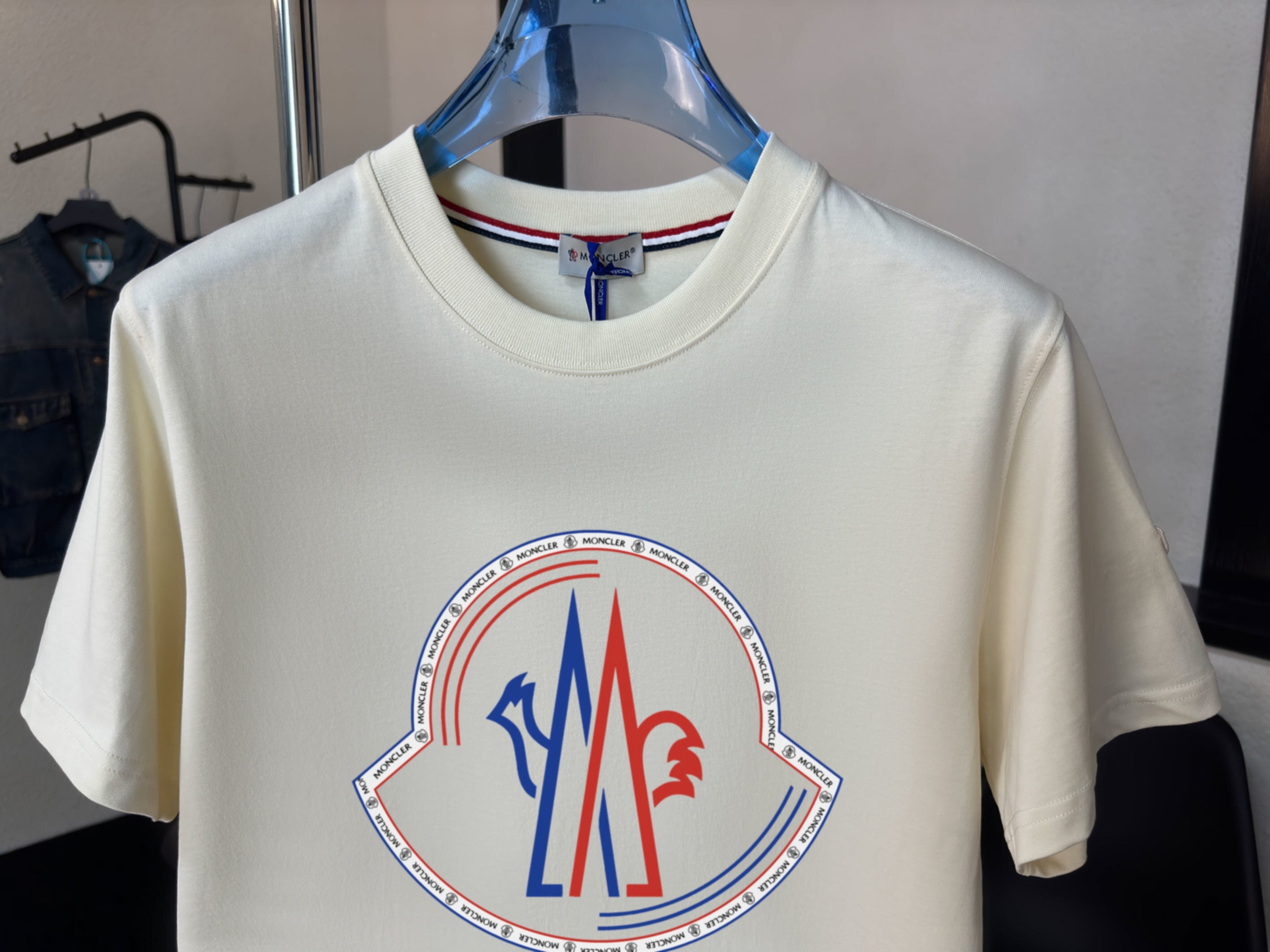 M - TSHIRT