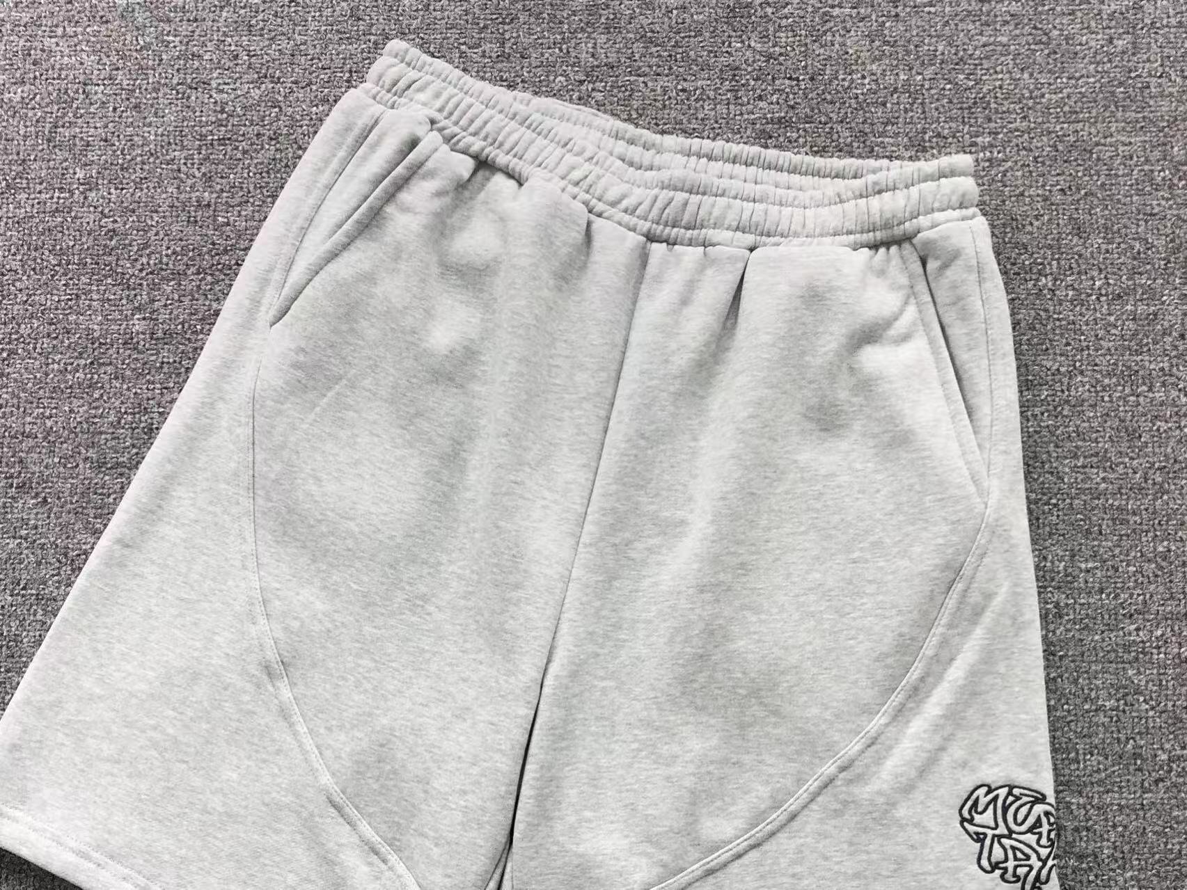 M - SHORTS