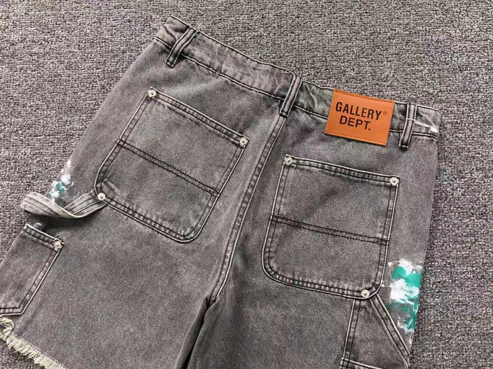G - SHORTS