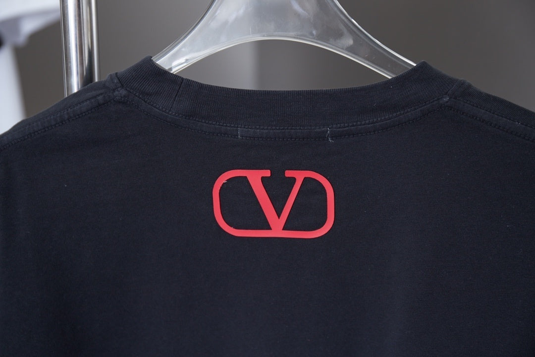 V - TSHIRT VIP
