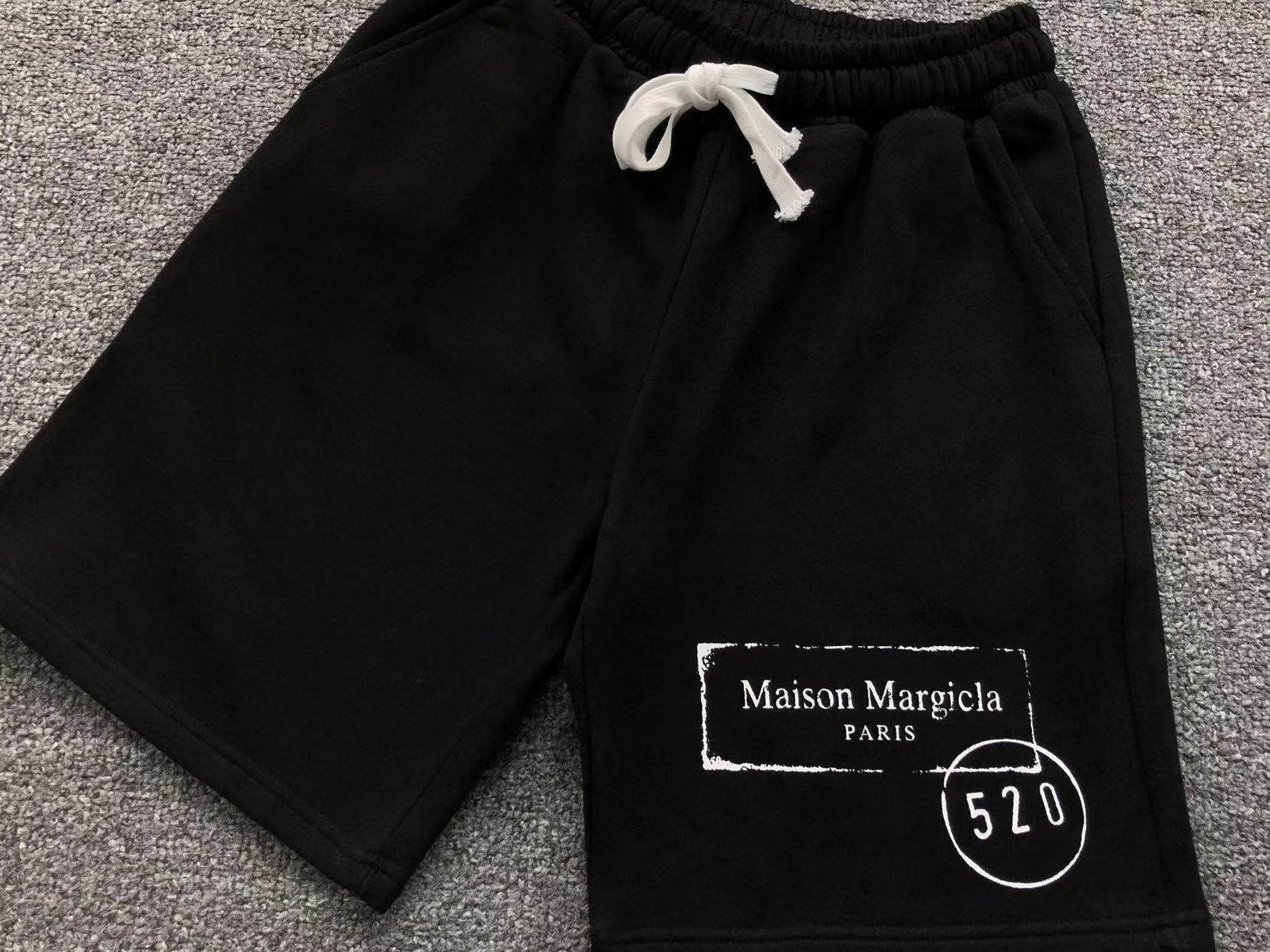 M - SHORTS
