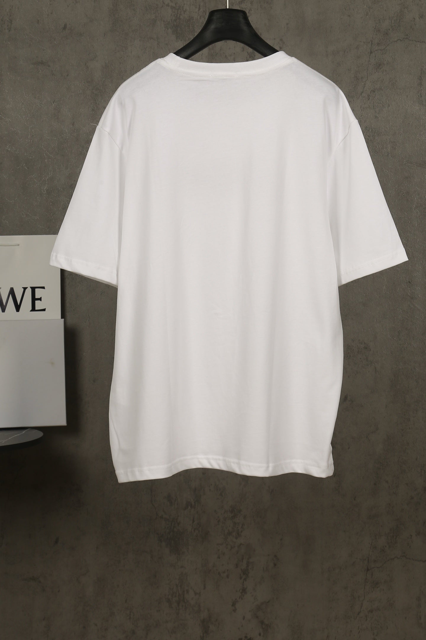 L - TSHIRT