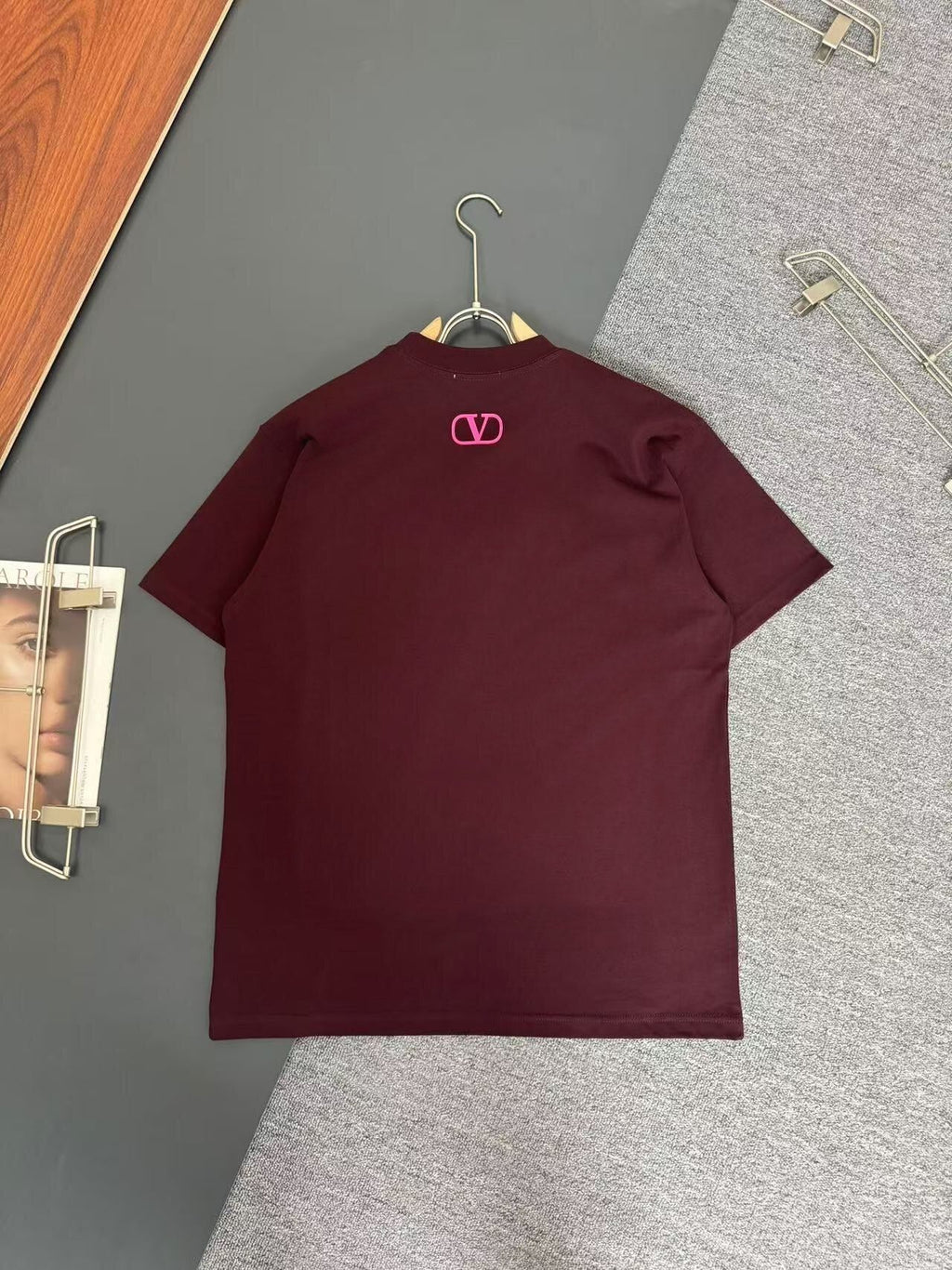 V - TSHIRT