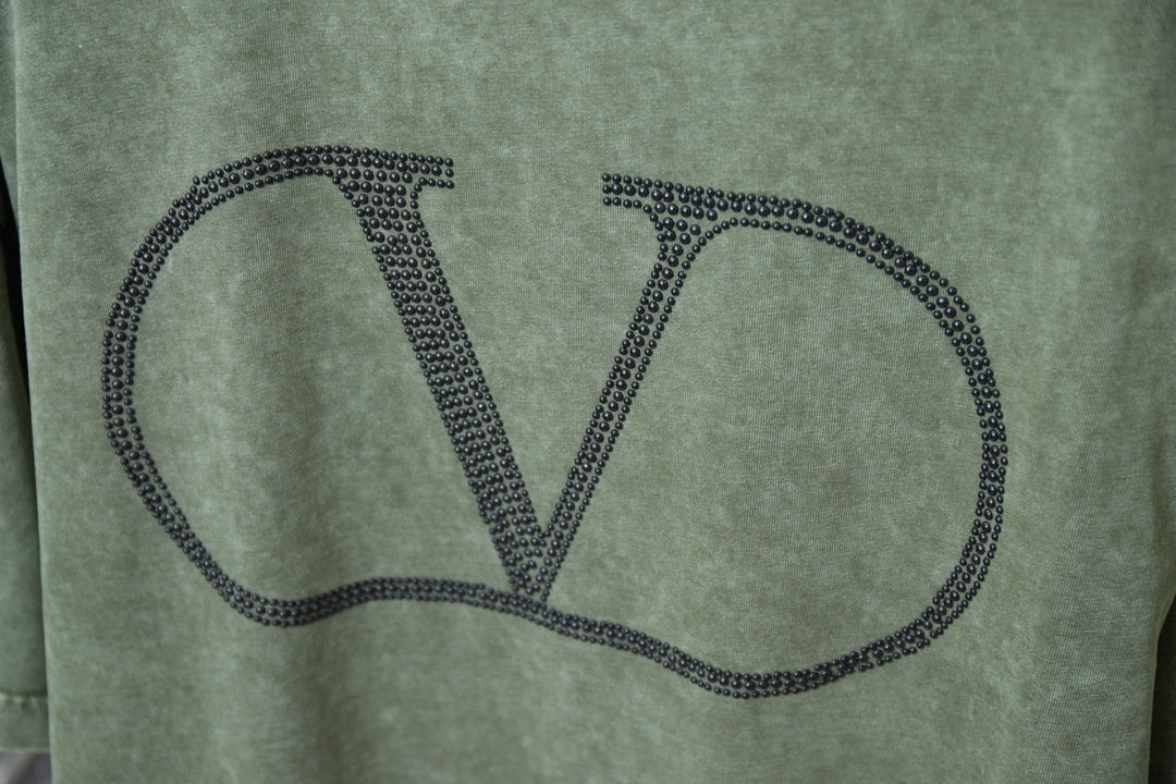 V - TSHIRT VIP