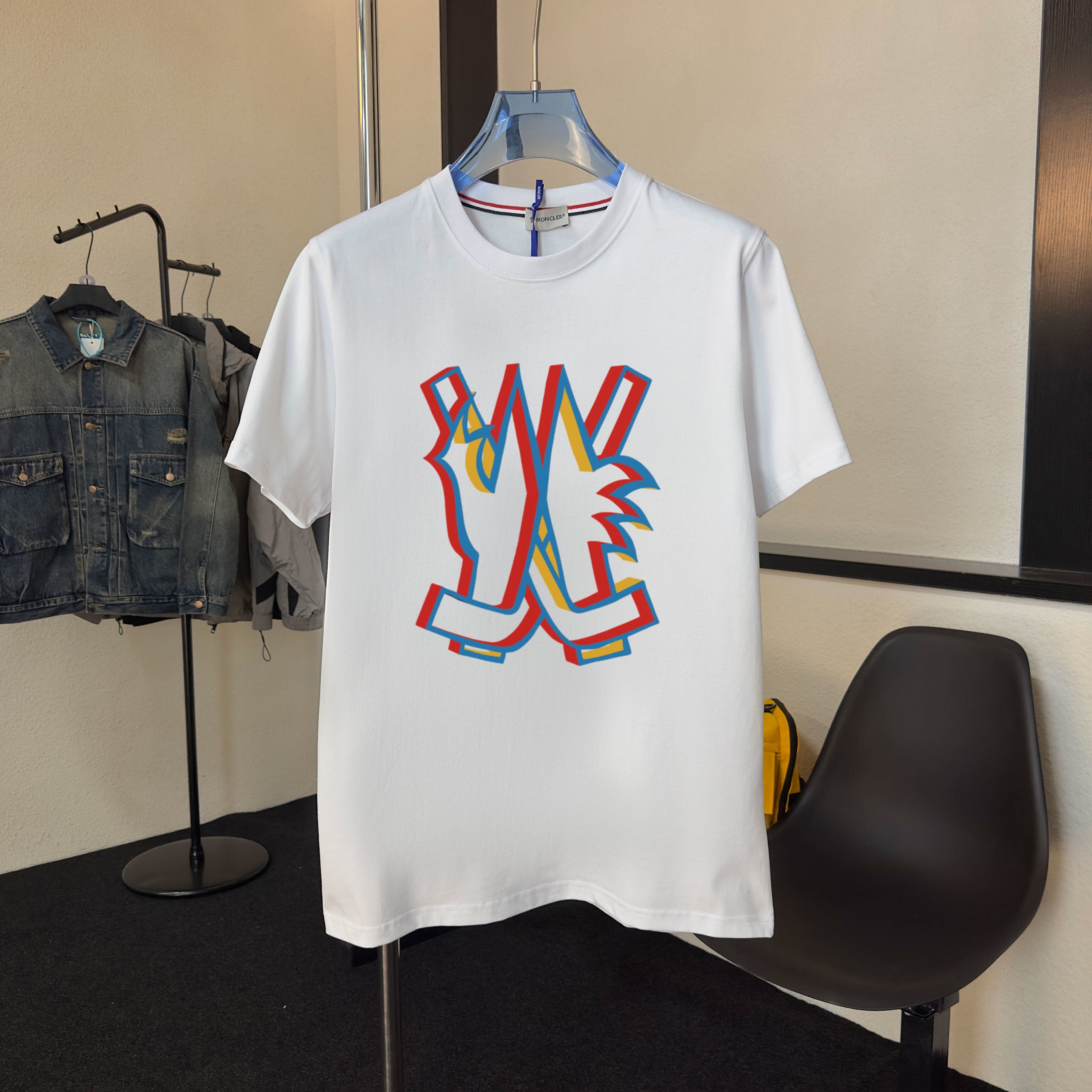 M - TSHIRT