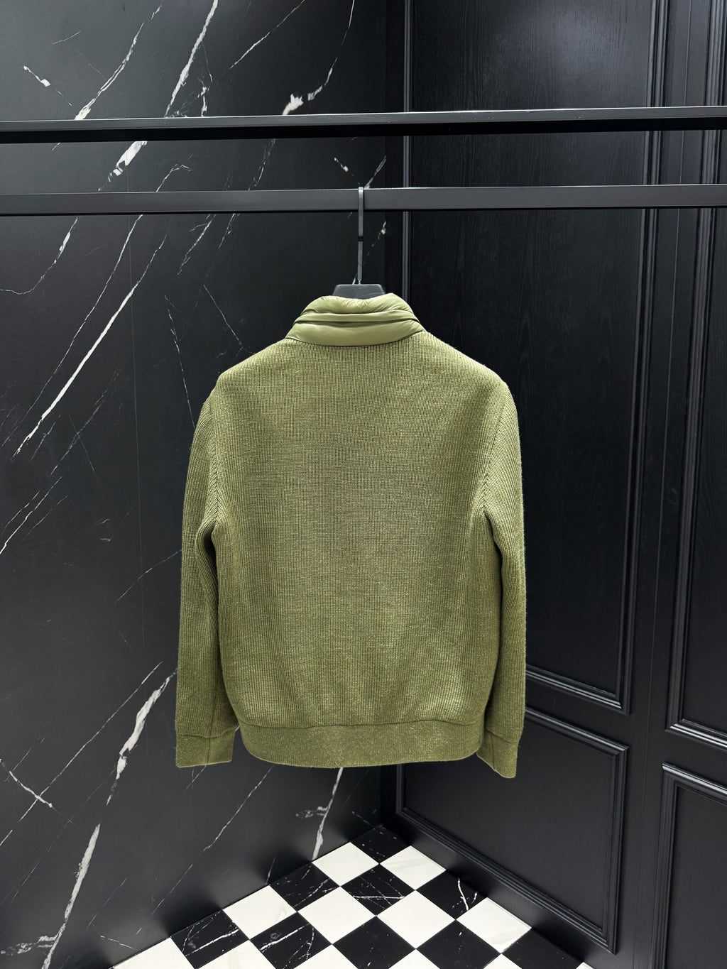 V - CARDIGAN