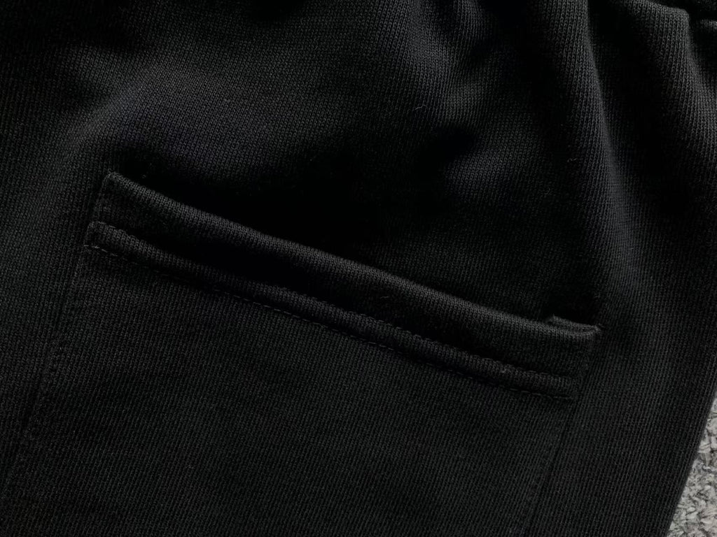 R - SHORTS