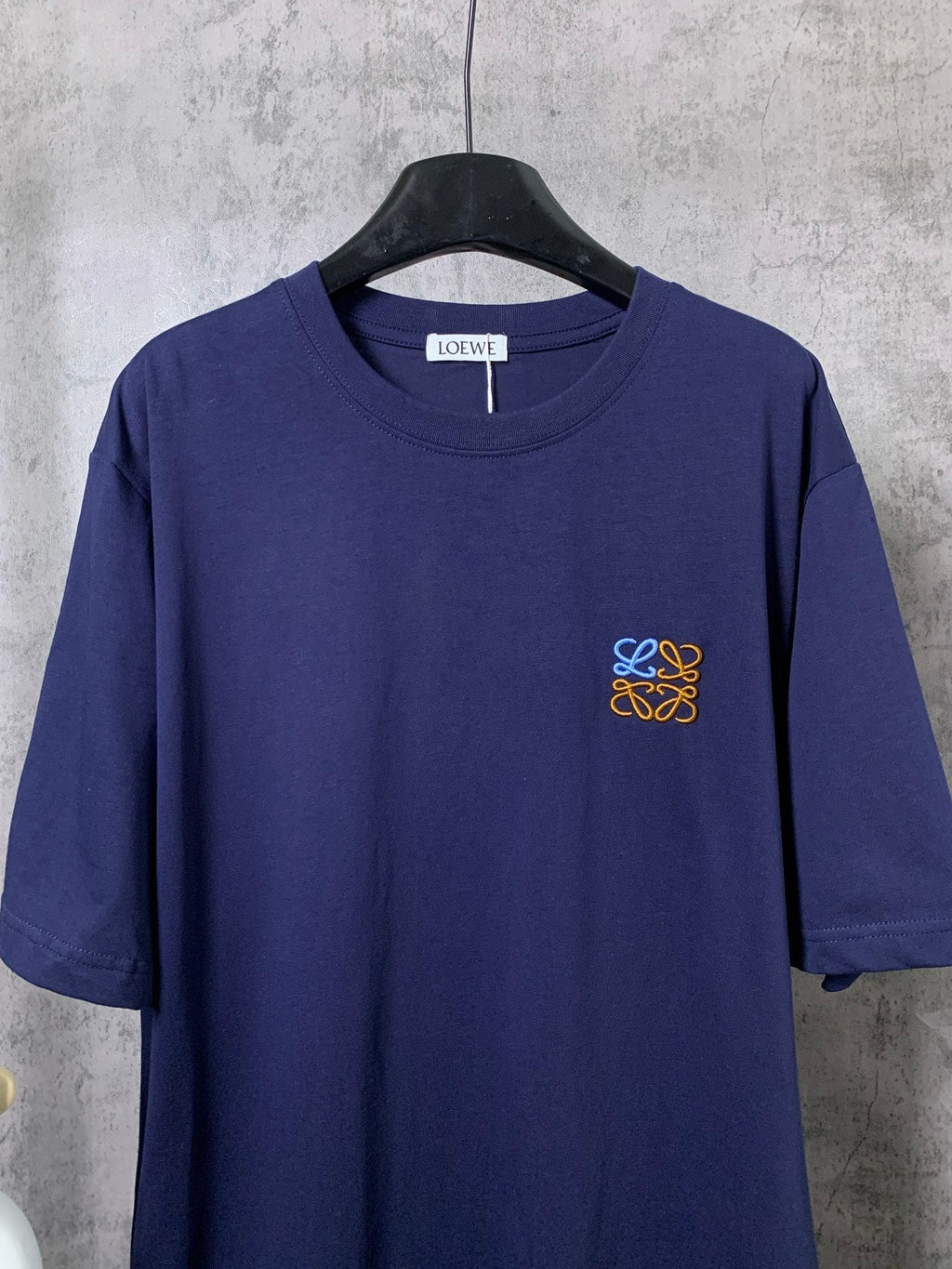 L - TSHIRT