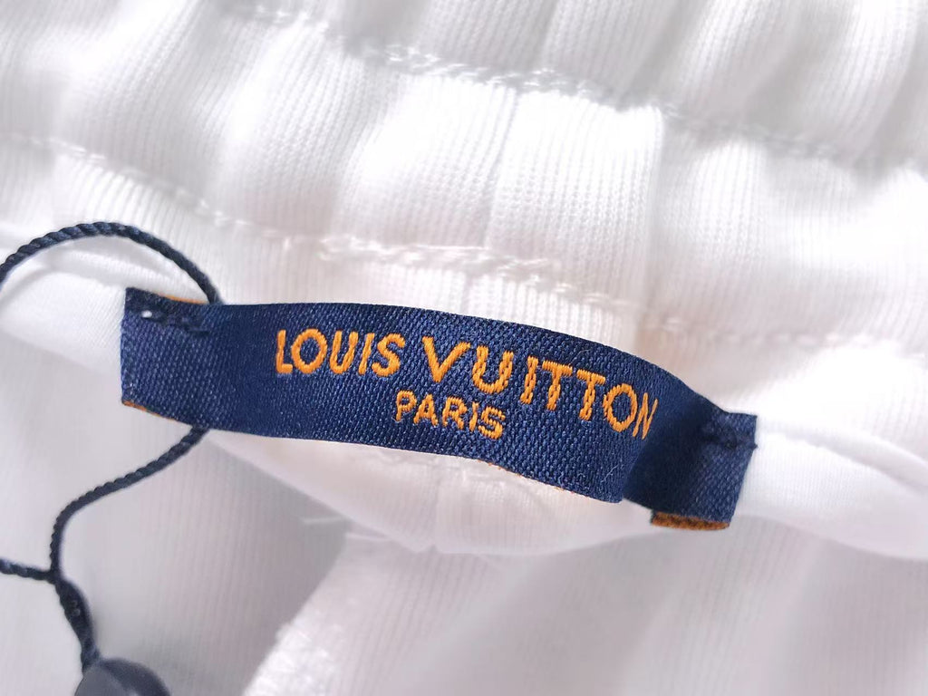 L - SHORTS
