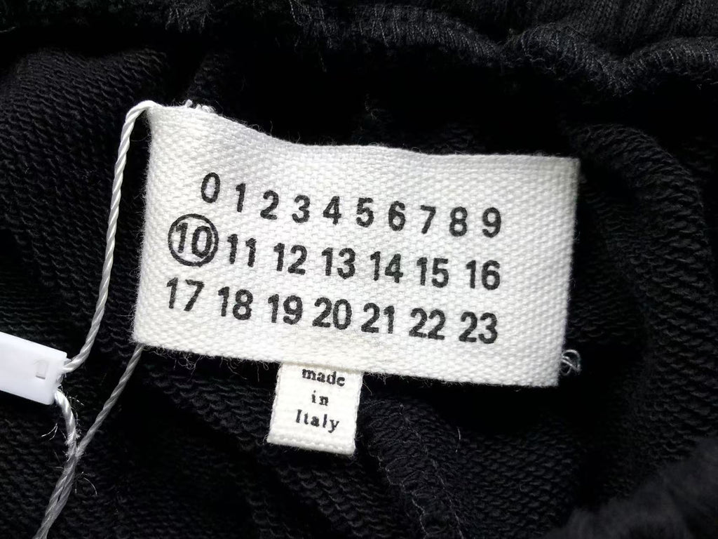 M - SHORTS
