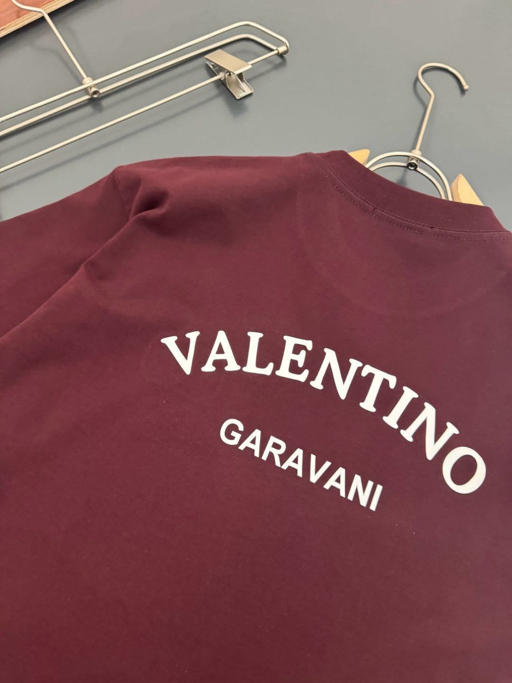 V - TSHIRT
