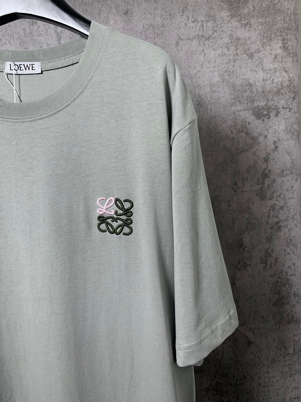 L - TSHIRT