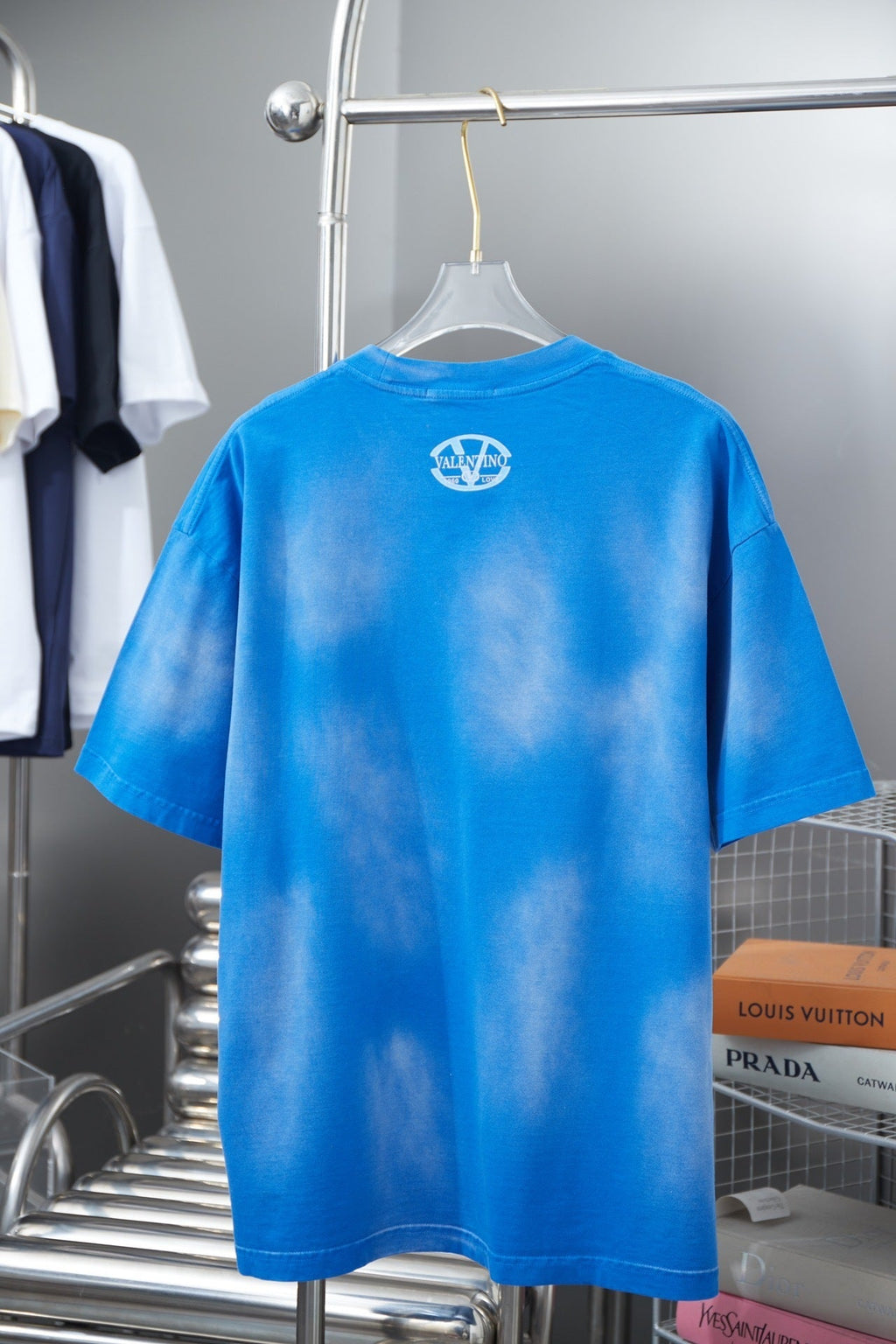 V - TSHIRT