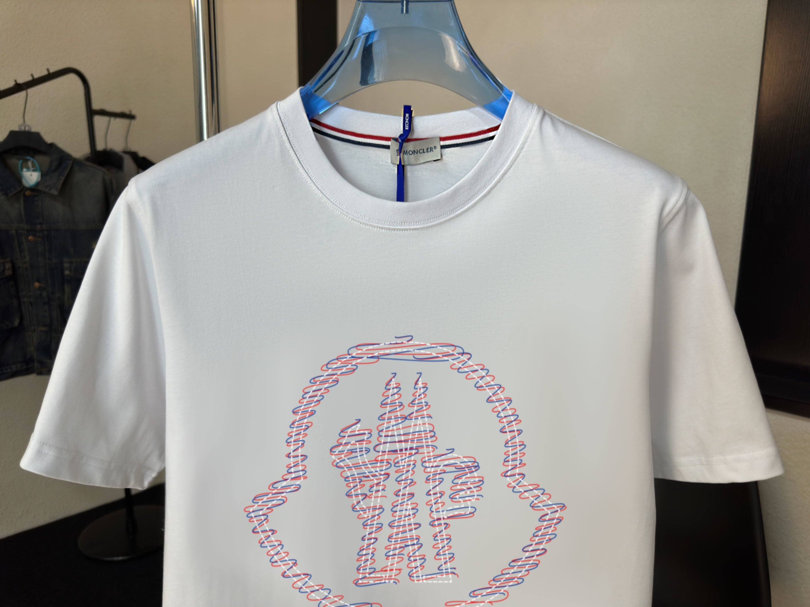 M - TSHIRT